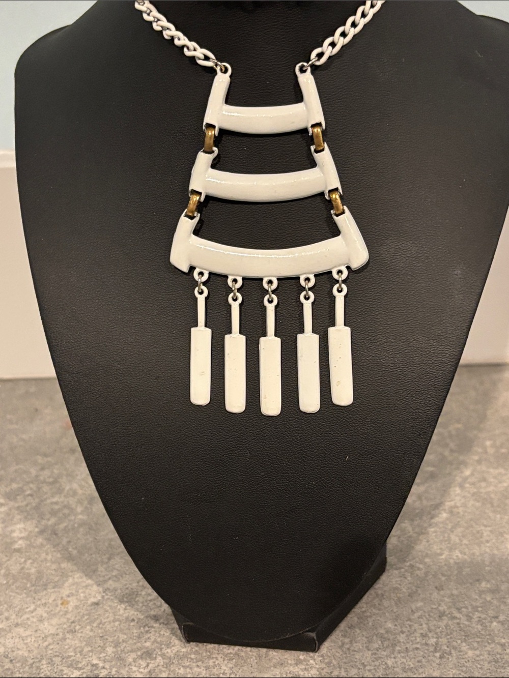 White Statement Pendant Necklace - Women Jewelry 20”